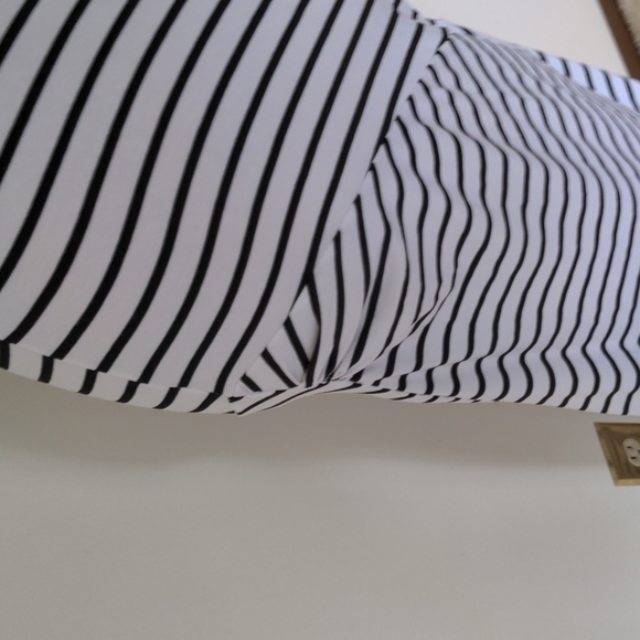 Dress - Picture 9 of 11